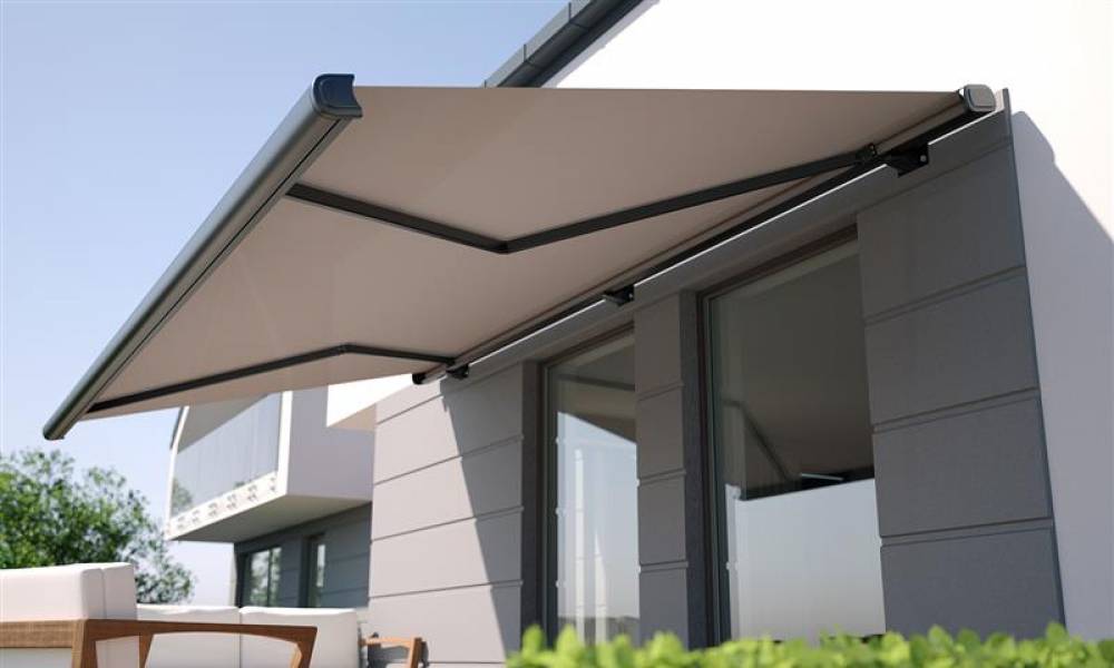 Article image for A Complete Guide to Choosing the Right Outdoor Awning for Your Home